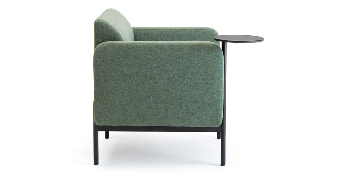 sofa-y-sillon-de-espera-c-mesa-integrada-lia-img-06