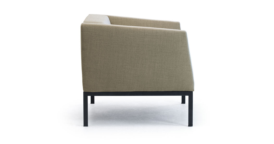 sofa-p-sala-de-espera-c-electrificacion-y-tomas-usb-kos-img-04